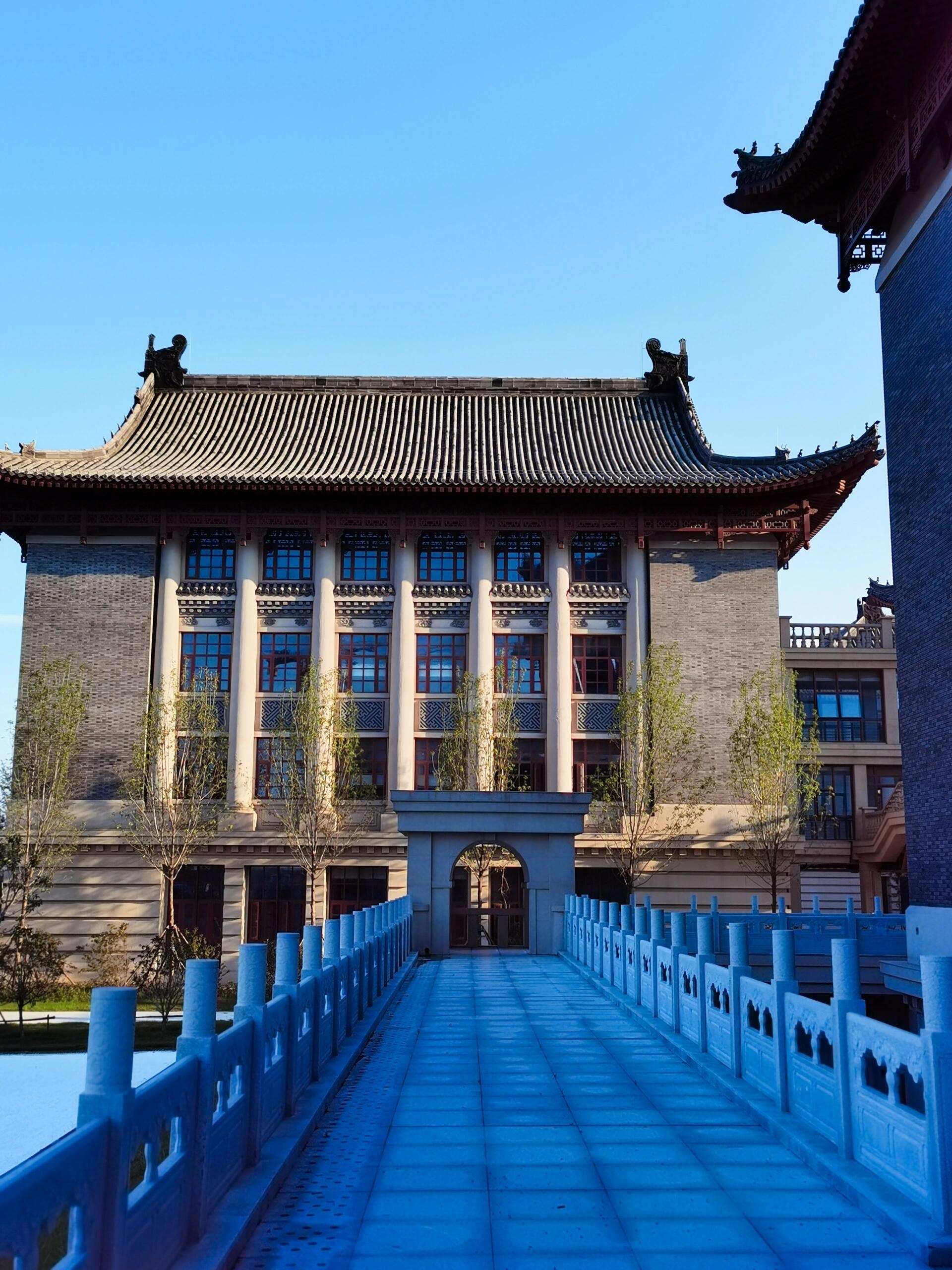 河南大学濮阳工学院